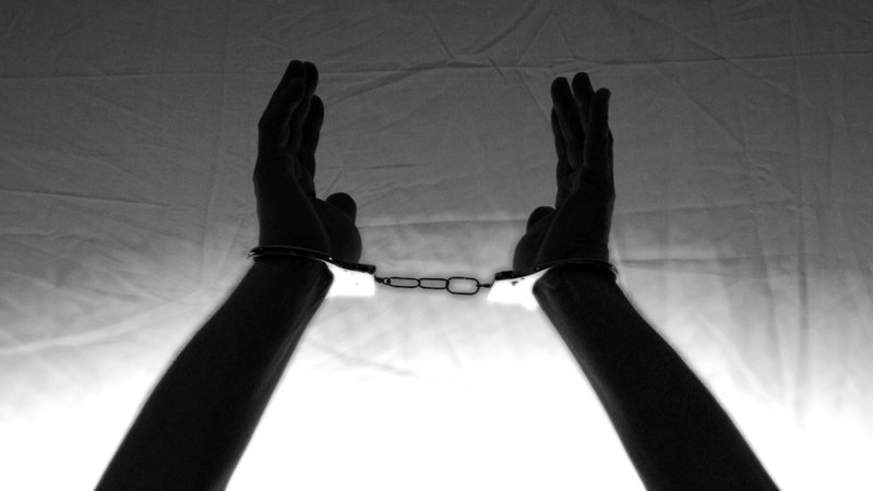Homem é preso por matar o próprio pai de 90 anos a pauladas em GO