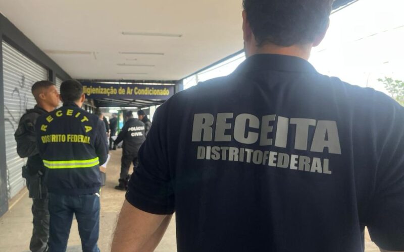 Receita do DF apreende 202 iPhones e R$ 2,5 mi em mercadorias