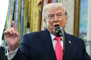 Salão de Trump na Casa Branca custará o dobro
