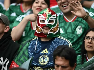 México aposta em casa cheia no Azteca para quebrar jejum de 40 anos