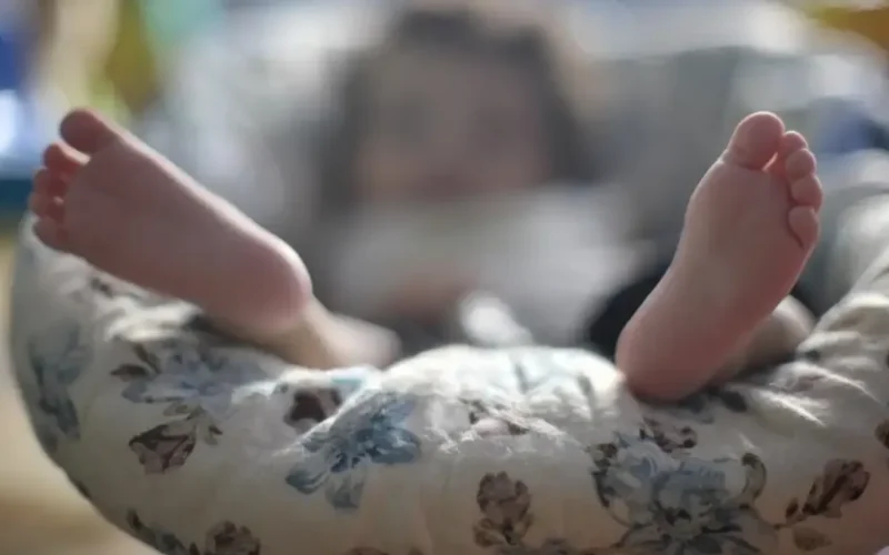 Mãe é condenada por abandonar bebê de 16 dias sozinha em Sertãozinho