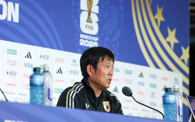 Técnico do Japão cita Zico e Falcão e crê em vitória sobre o Brasil