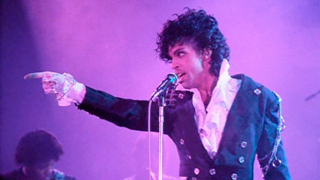 Prince: Disco póstumo "Timeless" com inéditas chega em agosto