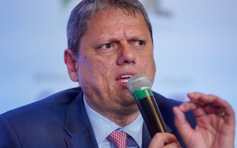 Tarcísio defende ação da Polícia Civil após críticas de Nunes