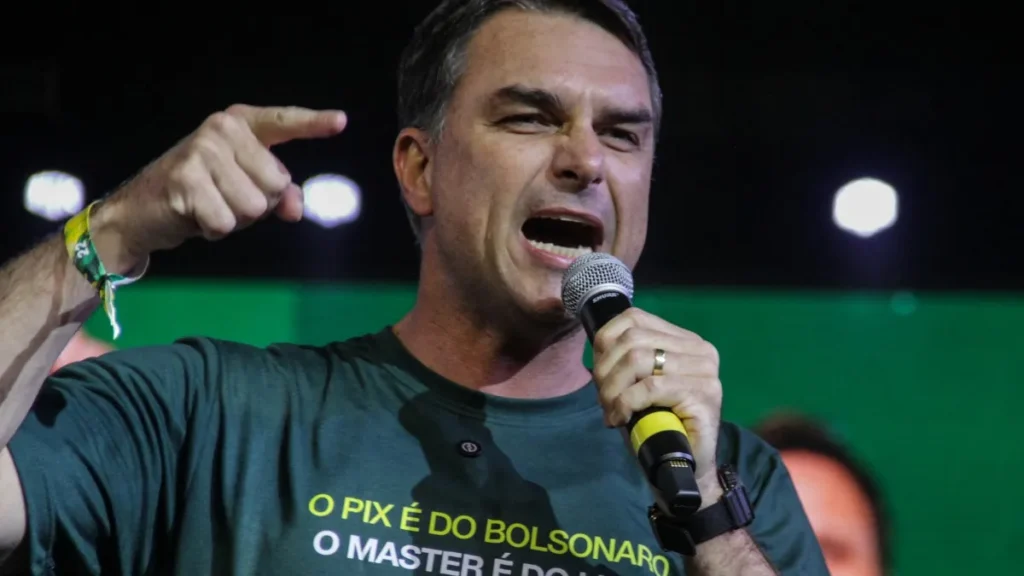 Flávio Bolsonaro: “Fiz o papel de Lula nos EUA”