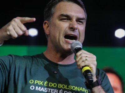 Flávio Bolsonaro: “Fiz o papel de Lula nos EUA”