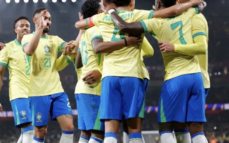 Projeto de lei quer proibir jogadores no exterior na Seleção