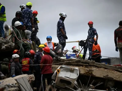 Sobe para 5.208 o número de mortos por terremotos na Venezuela