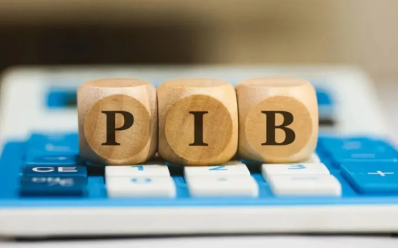 PIB brasileiro cresce 0,7% em maio, puxado por serviços e agro