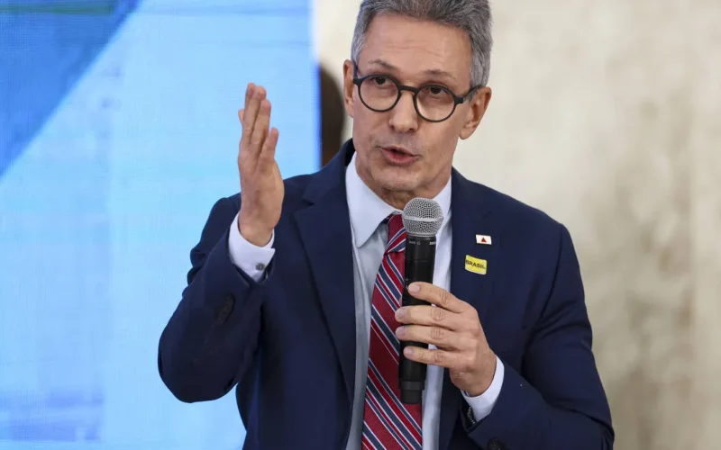 Zema defende voto impresso para aumentar confiabilidade