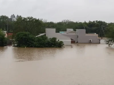 Chuva no RS: 1.200 desabrigados e danos em 194 cidades