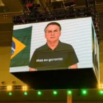 Flávio alega ao TSE que vídeo com IA de Bolsonaro é lícito
