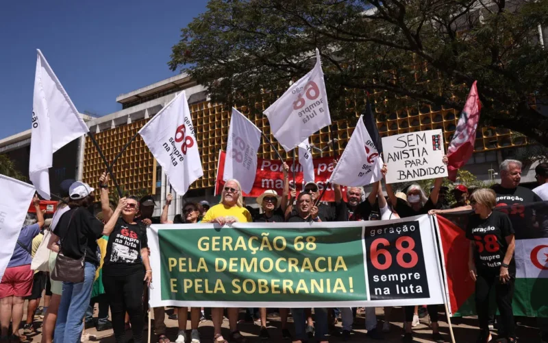 Movimentos criam brigadas para reeleição de Lula