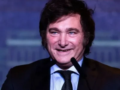 Brasil reduz relação e pede saída de embaixador argentino