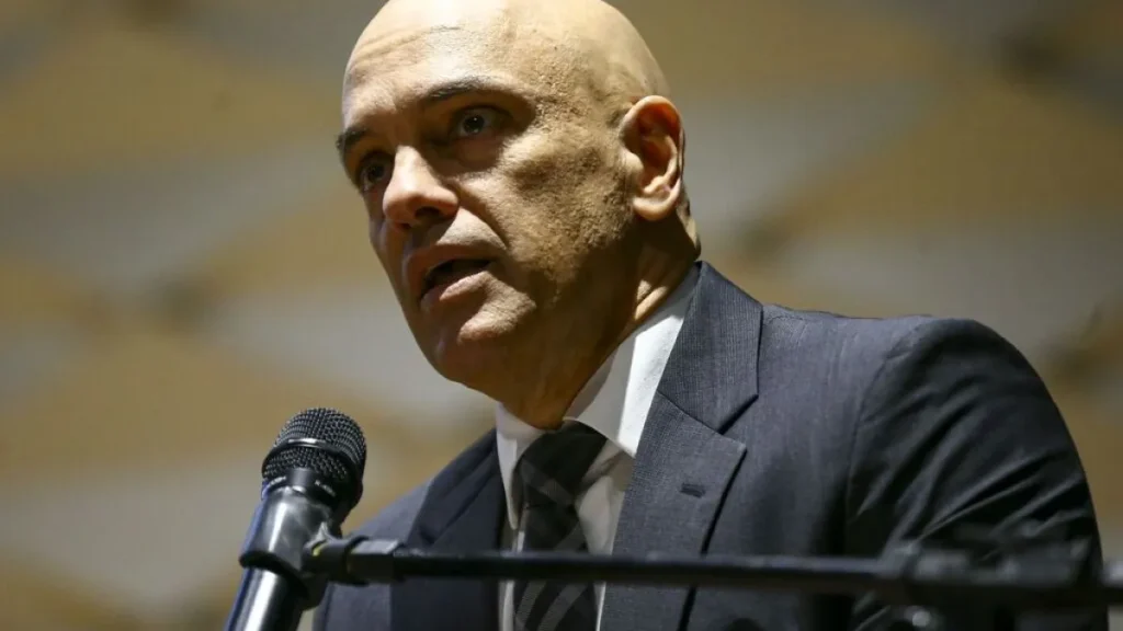 Moraes decide manter caso contra informante de jornalista na 1ª Turma