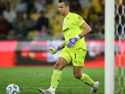 Fluminense vira sobre o Palmeiras no fim e ajuda o Flamengo no Brasileirão